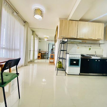 Callia Apartement Golf View Pulo Mas Jakarta Timur Eksteriør bilde