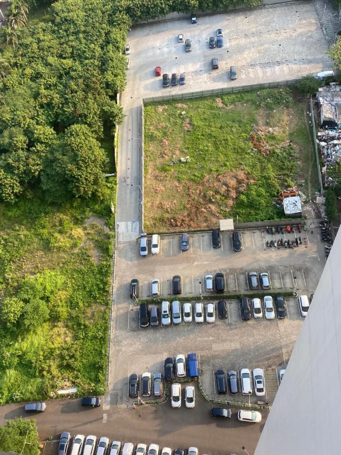Callia Apartement Golf View Pulo Mas Jakarta Timur Eksteriør bilde